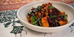 Roasted seasonal vegetables with chickpeas and spinach |